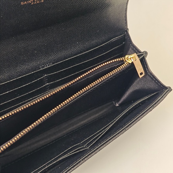 Yves Saint Laurent Quilted Black Wallet with Gold Emblem - Picture 6 of 7